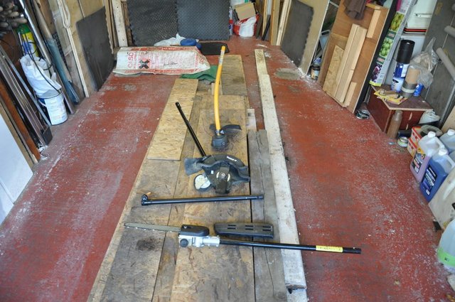 Image 2 of Expandit Lawn edger & Chainsaw, Strimmer & extension bar