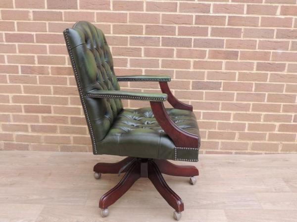 Image 6 of Gainsborough Chair on Shepherd Castors (UK Delivery)
