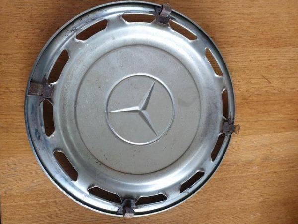 Image 2 of Mercedes w123 metal wheel covers