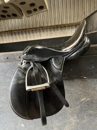 Image 3 of 18” black leather saddle