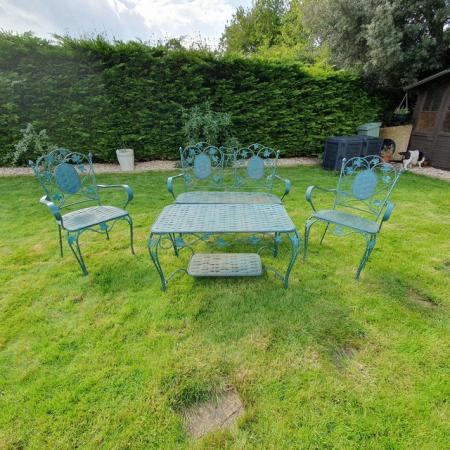 Image 1 of Stunning vintage wrought iron garden furniture set