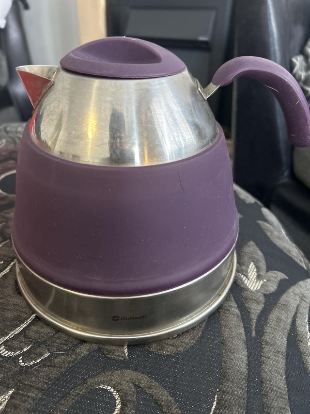 Preview of the first image of Outwell foldable kettle.