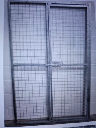 Image 5 of Galvanize dog kennel 3 sided included gate