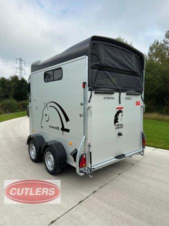 Image 7 of Cheval Liberte Touring Country XL Horse Trailer Tack Room BR