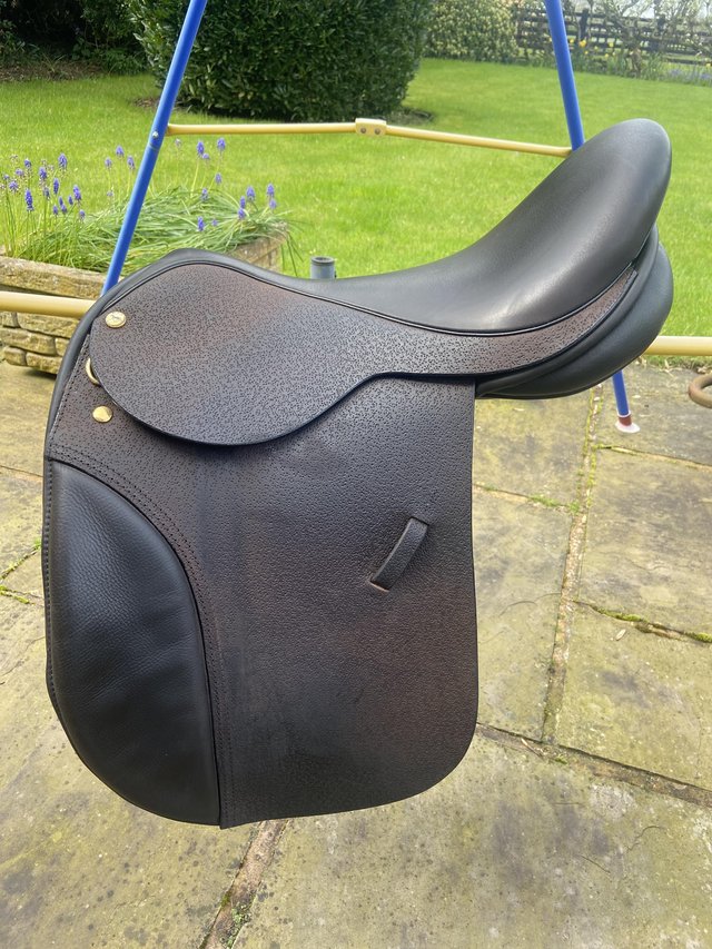Preview of the first image of Black Country GPD saddle.