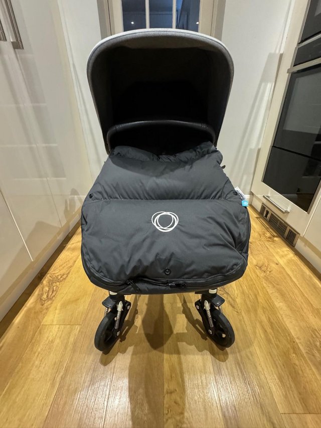 Preview of the first image of Bugaboo Cameleon 3 with carrycot, and accessories.