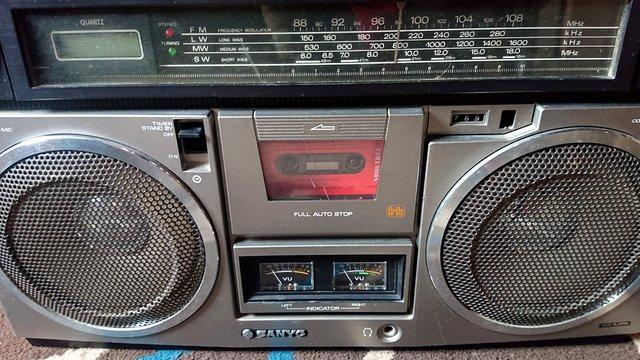 Image 2 of Sanyo M9990L Vintage Radio/Cassette - A Classic!
