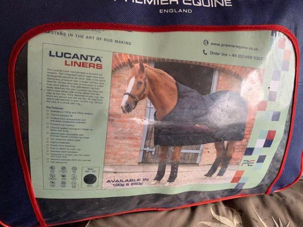 Image 2 of Premier equine 250g liner new not even tried on