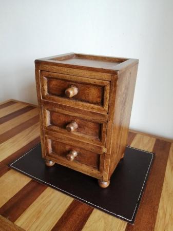 Image 3 of Small dark wooden tabletop solid chest of 3 drawers