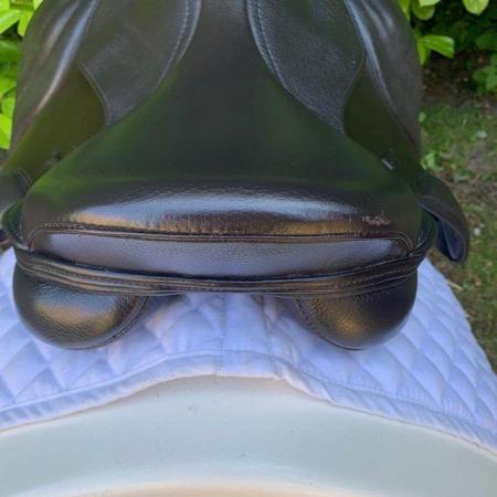 Image 21 of Kent and Masters s series 15.5 inch pony jump saddle