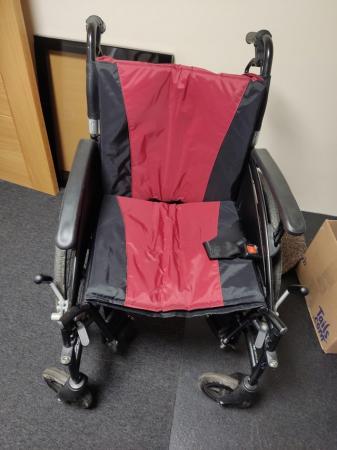 Image 3 of Self propelled wheelchair in good condition