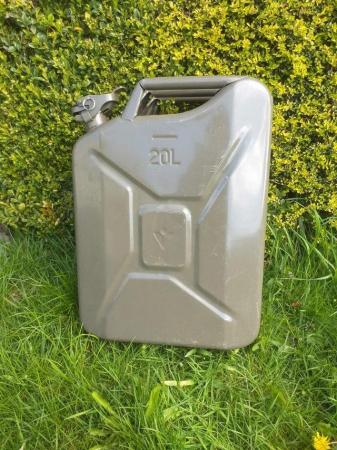 Image 2 of 20L LITRE METAL JERRY CAN GREEN CAR STORAGE FUEL