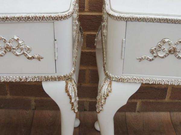 Image 12 of Pair of Queen Anne Glossy Bedside Tables (UK Delivery)
