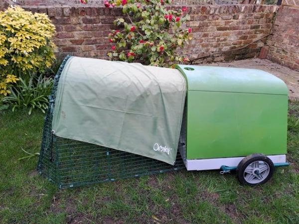 Image 1 of Eglu guinea pig hutch with outdoor run, wheels and cover