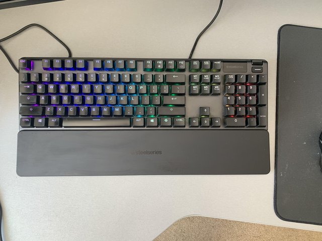 Preview of the first image of STEELSERIES Apex 5 Mechanical Gaming Keyboard.