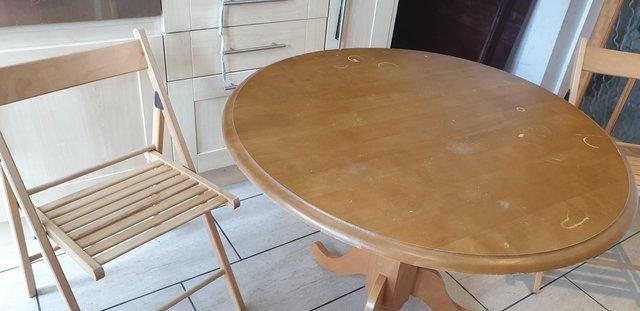 Image 3 of Compact round dining table and chairs