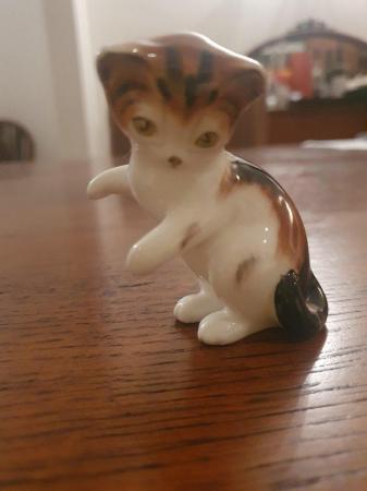 Image 2 of Royal Doulton kitten in excellent condition