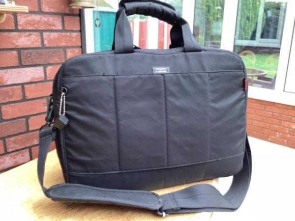 Image 3 of Computer carry case colour Black in very good condition