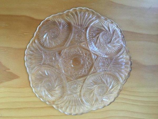 Image 3 of Pretty shallow patterned clear glass dish with scalloped rim