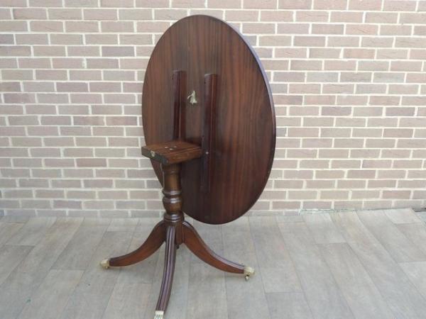 Image 15 of Mahogany Quality Foldable Centrepiece Table (UK Delivery)