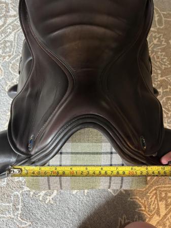 Image 3 of Beautiful brown leather saddle 17.5inch
