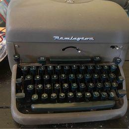 Preview of the first image of Remington Typewriter full working order.