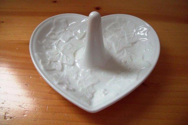 Preview of the first image of Wedgwood Classic Garden white heart shape ring holder/dish..