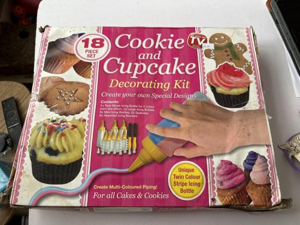 Image 1 of Cookies and Cupcakes decorating set ( new )