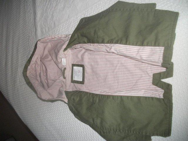 Preview of the first image of ZARA BABYGIRL JACKET 12/18 months.