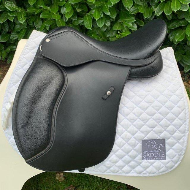 Preview of the first image of Wintec 17 inch wide gp saddle.