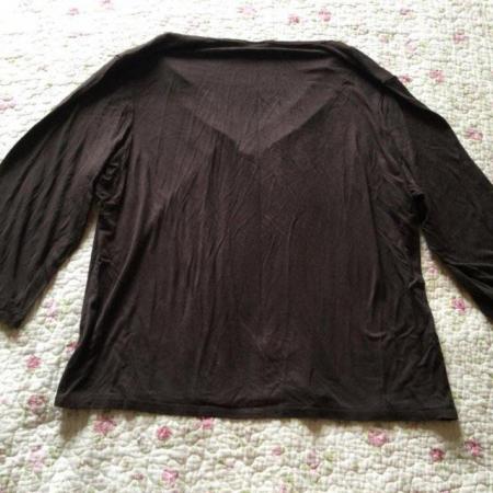 Image 2 of YOURS Choc Brown Gathered V Neck 3/4 Sleeve Top, size 24.