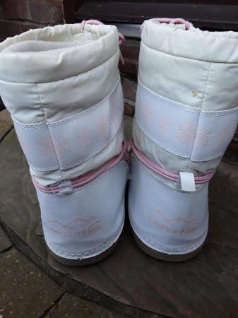 Image 3 of Snow boots UK size 3/4 Reduced !