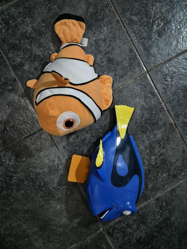 Preview of the first image of Talking Dory and Talking Nemo toys.