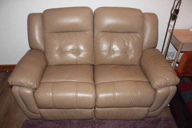 Preview of the first image of PHOENIX premium Electric Recliner leather sofa 2-seater - Or.
