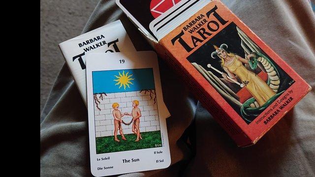Image 4 of Tarot Cards Pack - Barbara Walker - 1986
