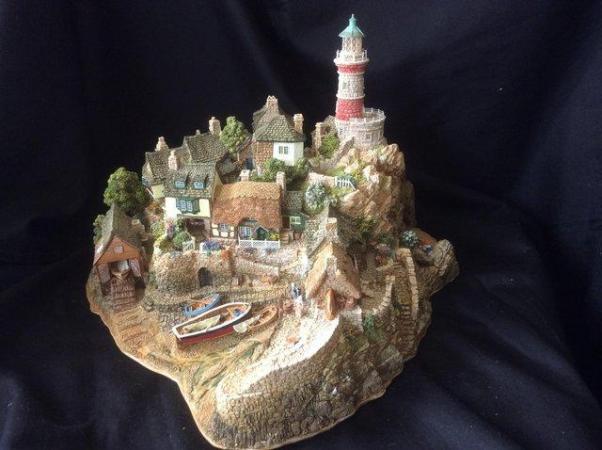 Image 2 of Lilliput Lane,Out Of The Storm.