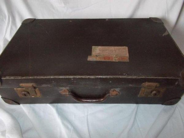 Image 2 of 1930's Suitcase, Feb 1940 Dalton in Furs Railway lsticker