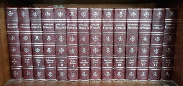 Preview of the first image of Large Set Encyclopaedia Britannica.