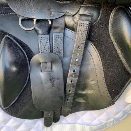 Image 12 of Kent and masters 16.5 inch pony jump saddle