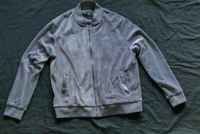 Preview of the first image of GREY SLIM FIT VELOUR BOMBER JACKET River Island Medium.