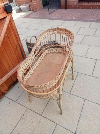 Image 2 of Vintage wicker baby's crib, excellent condition