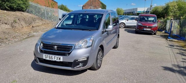 Image 7 of Automatic Disabled Access Peugeot Partner Low Mileage 2016