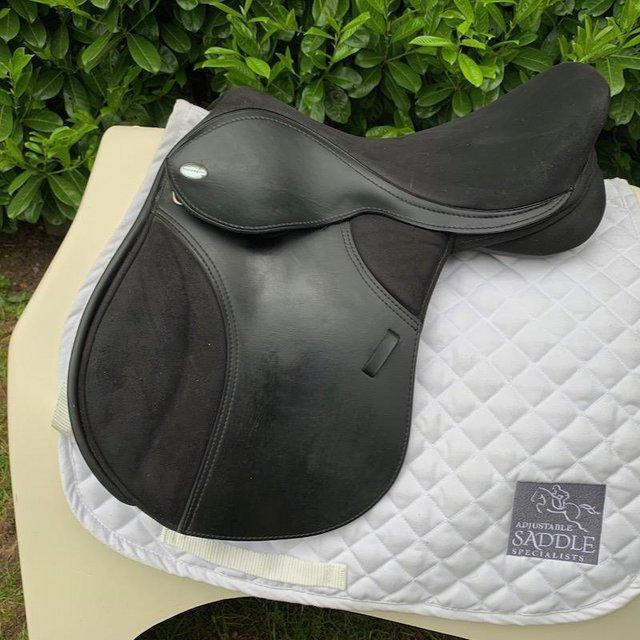 Preview of the first image of Thorowgood T4 16inch Pony Club saddle.