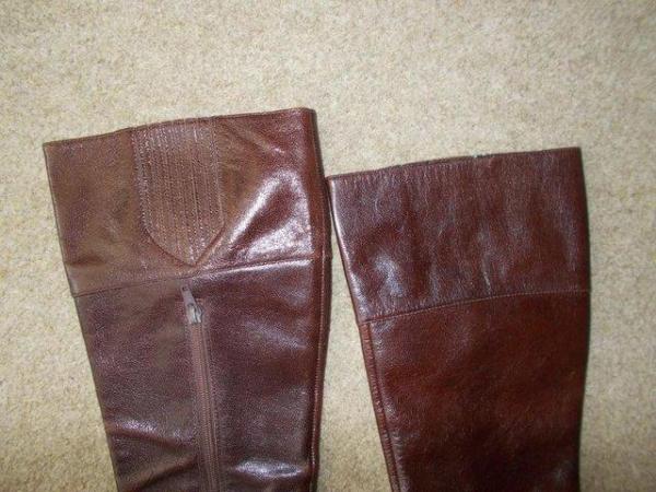 Image 2 of Esino knee length boots, size 39, brown