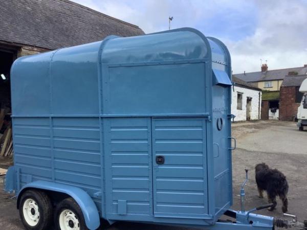 Image 16 of Horse trailer brand new conversion catering gin bar