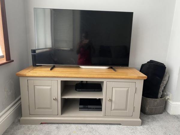 Image 1 of ST IVES NATURAL OAK AND LIGHT GREY PAINTED LARGE TV CABINET