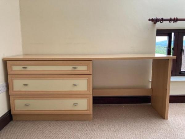 Image 1 of Bedroom / office desk with storage