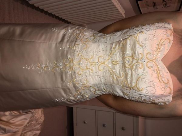 Image 1 of Maggie Sottero wedding dress, size 8, excellent condition