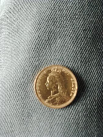 Image 3 of Half Sovereign Queen Victoria 1882 coin in Gold mount