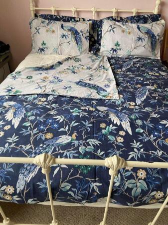 Image 3 of Dunelm Peacock Blue king size quilt cover set
